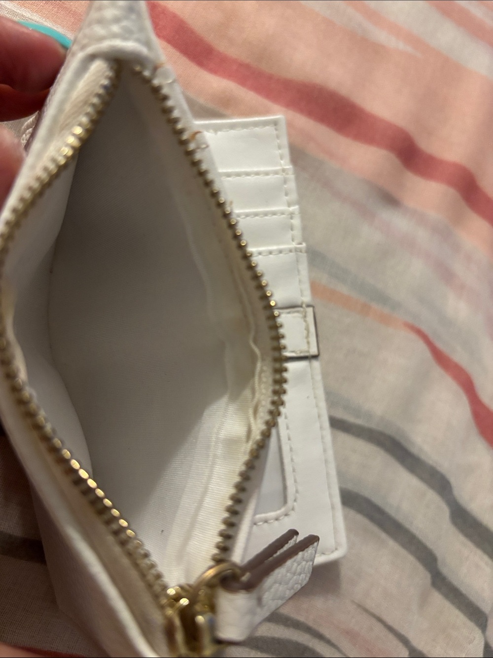 Nanette Lepore White Pebbled Leather Zip Wristlet Wallet with Gold Logo - Picture 4 of 4